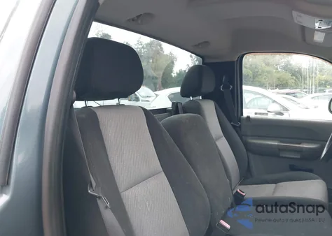 2009 Chevrolet Silverado 1500 Work Truck from USA, damaged, VIN 1GCEK14C89Z118669